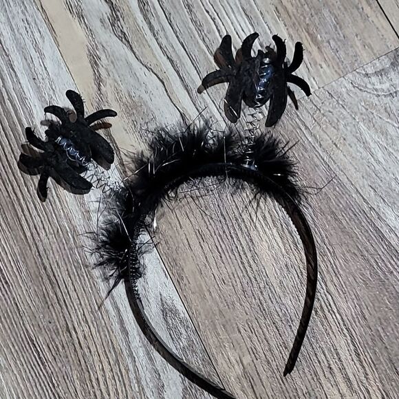 Spider Web Silver & Black Tutu with Spider Headband 2-4T - Picture 4 of 5